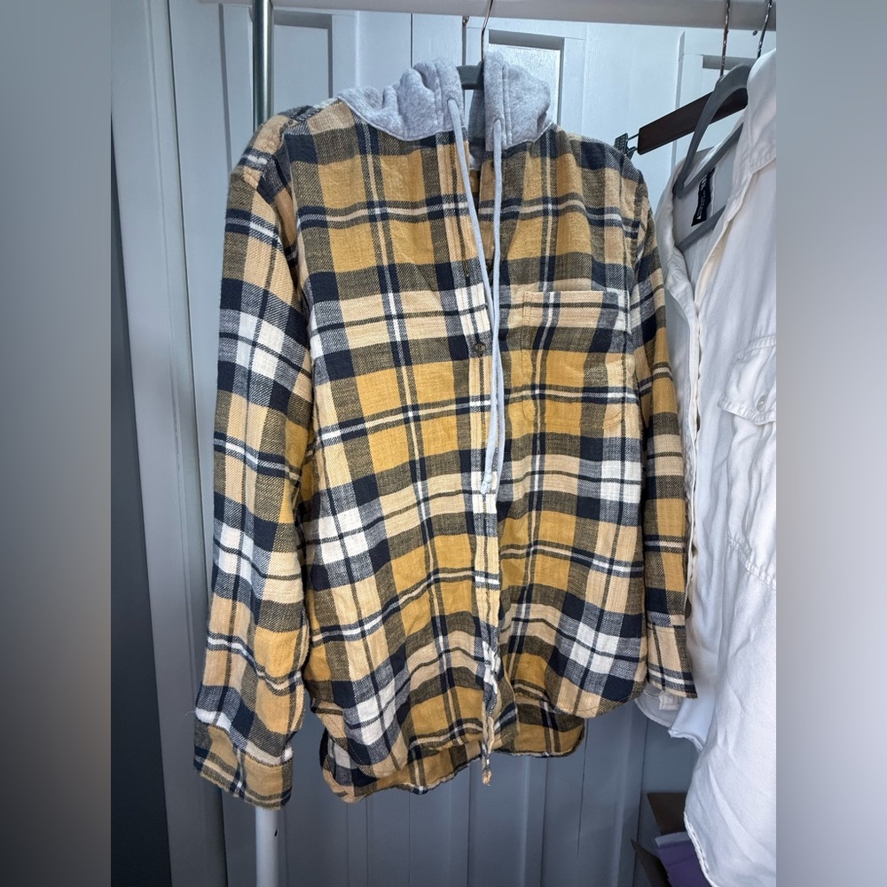 American Eagle Outfitters Mustard and Black Plaid Shirt